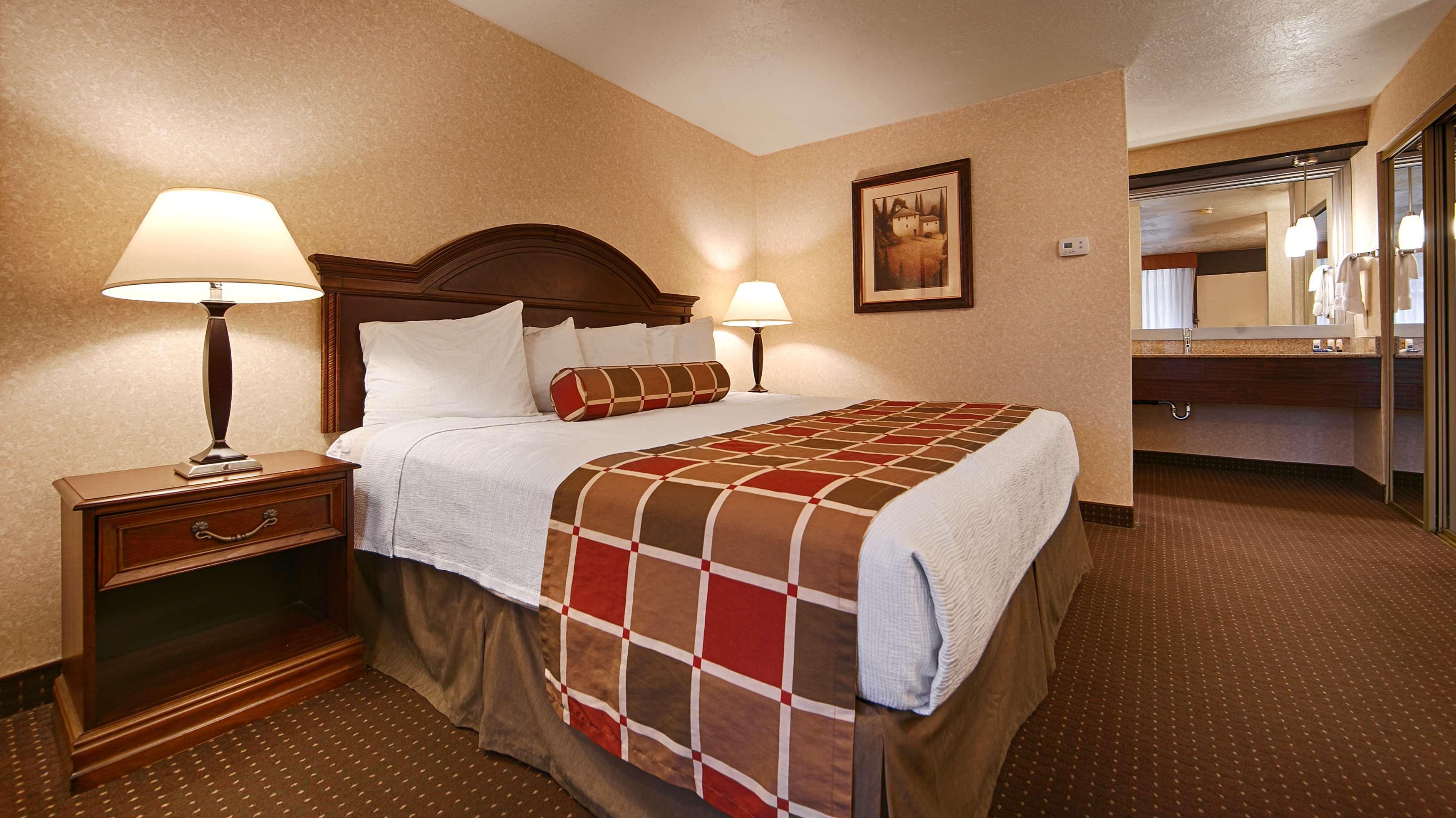 לוגאן Best Western Plus Weston Inn מראה חיצוני תמונה