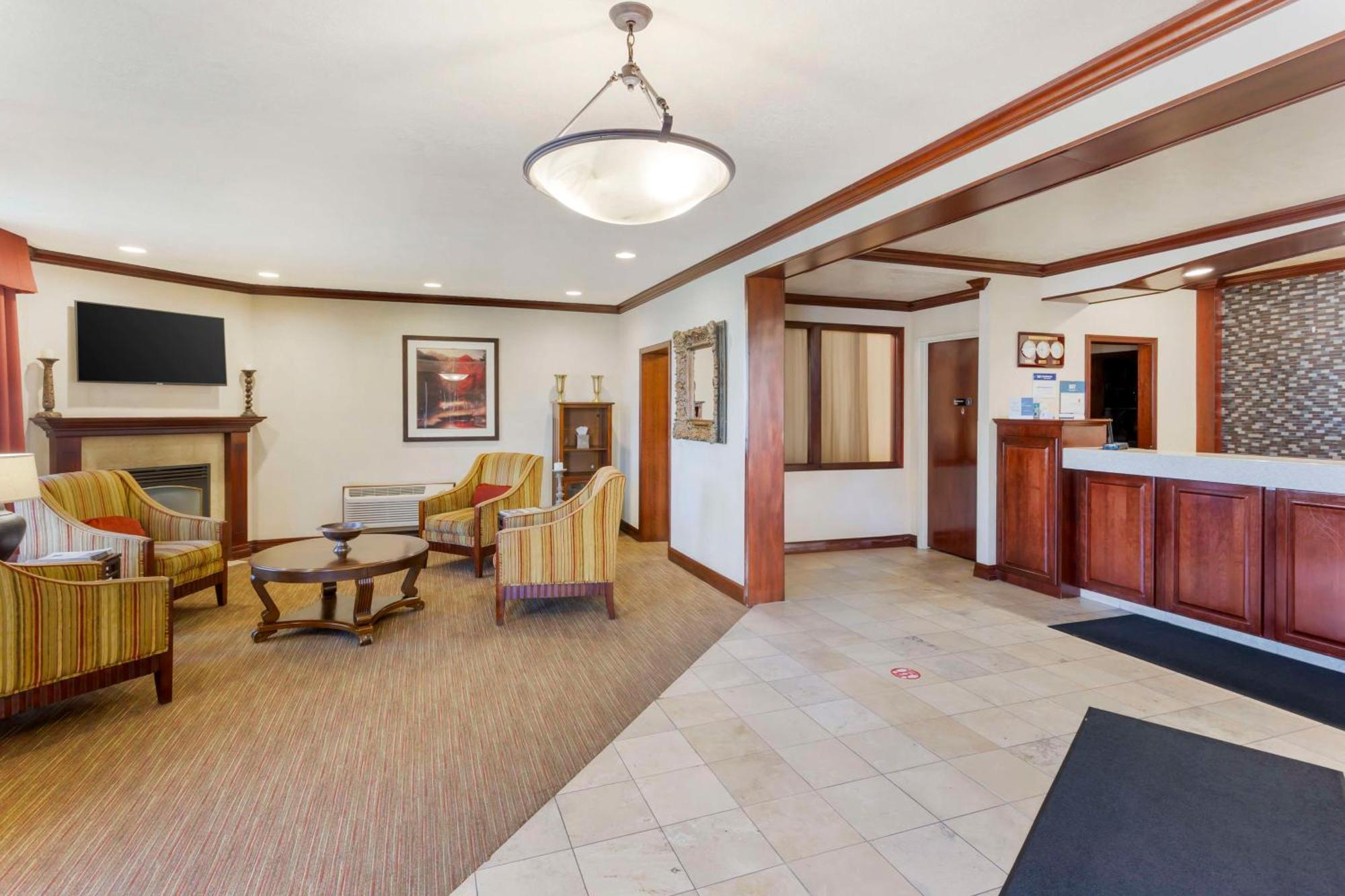 לוגאן Best Western Plus Weston Inn מראה חיצוני תמונה