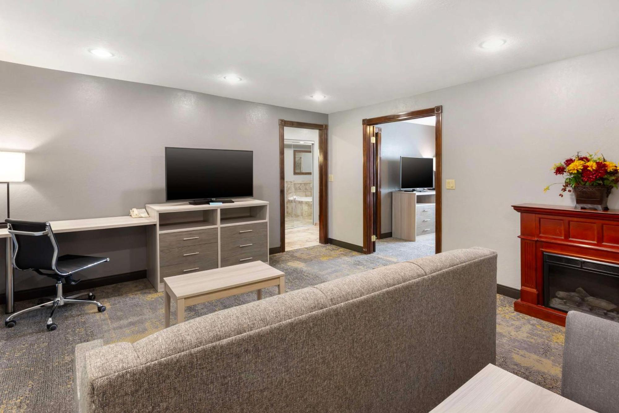 לוגאן Best Western Plus Weston Inn מראה חיצוני תמונה