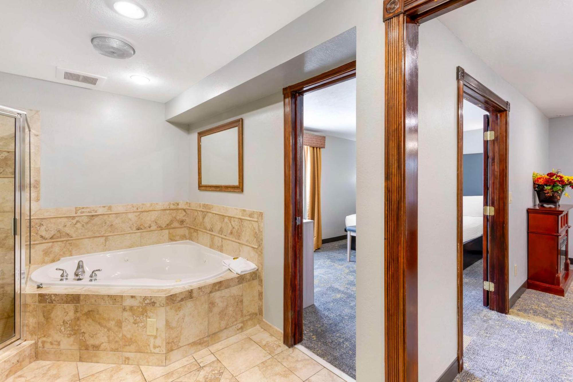 לוגאן Best Western Plus Weston Inn מראה חיצוני תמונה
