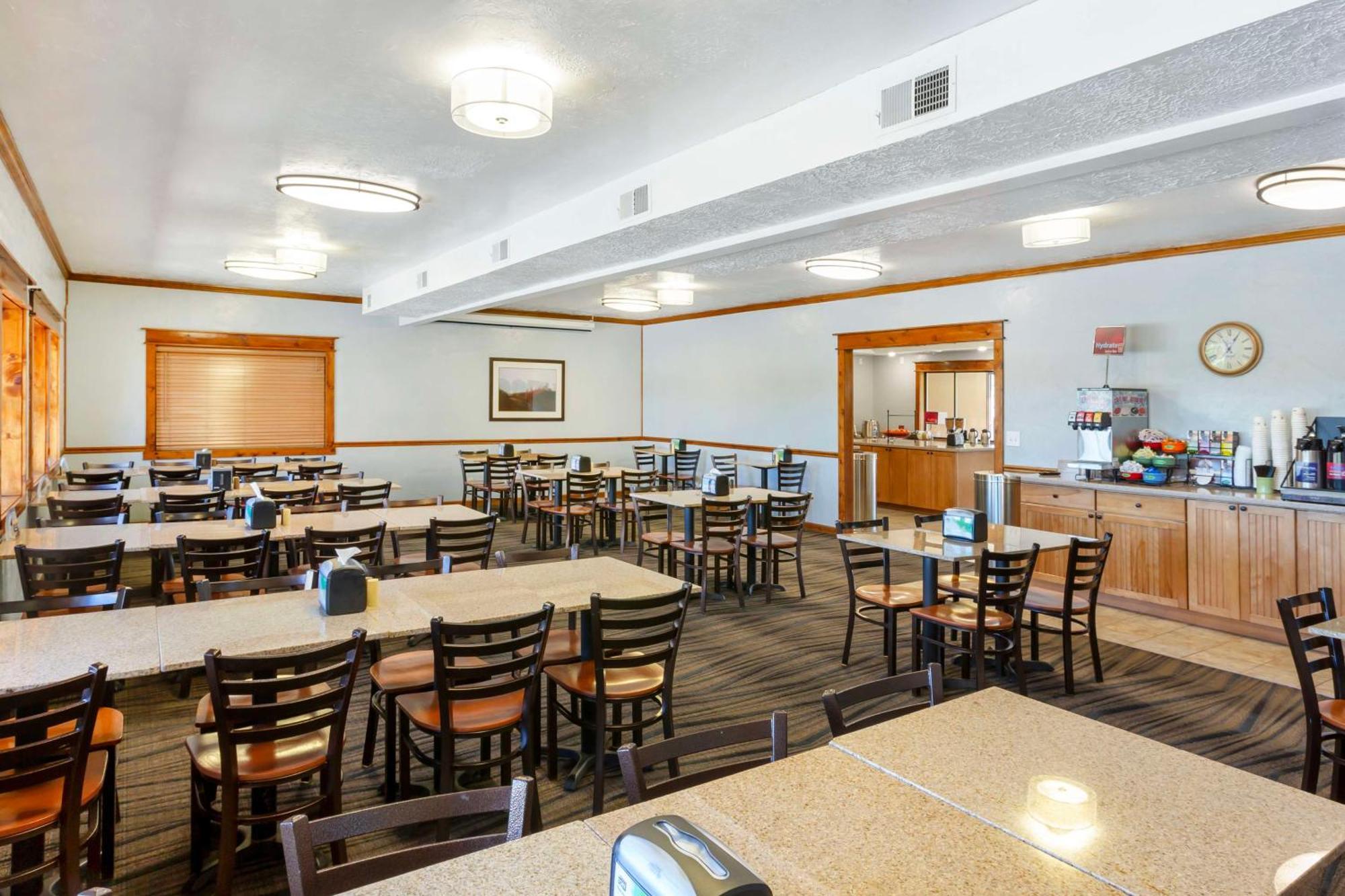 לוגאן Best Western Plus Weston Inn מראה חיצוני תמונה